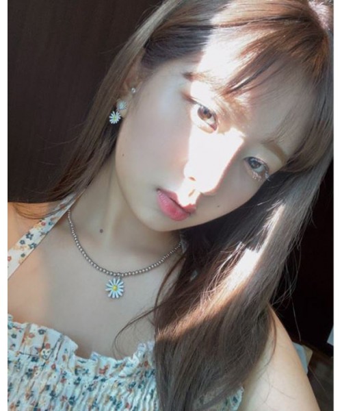 韓國VINTAGE HOLLYWOOD - Daisy Drop Earrings| IVE Rei 同款